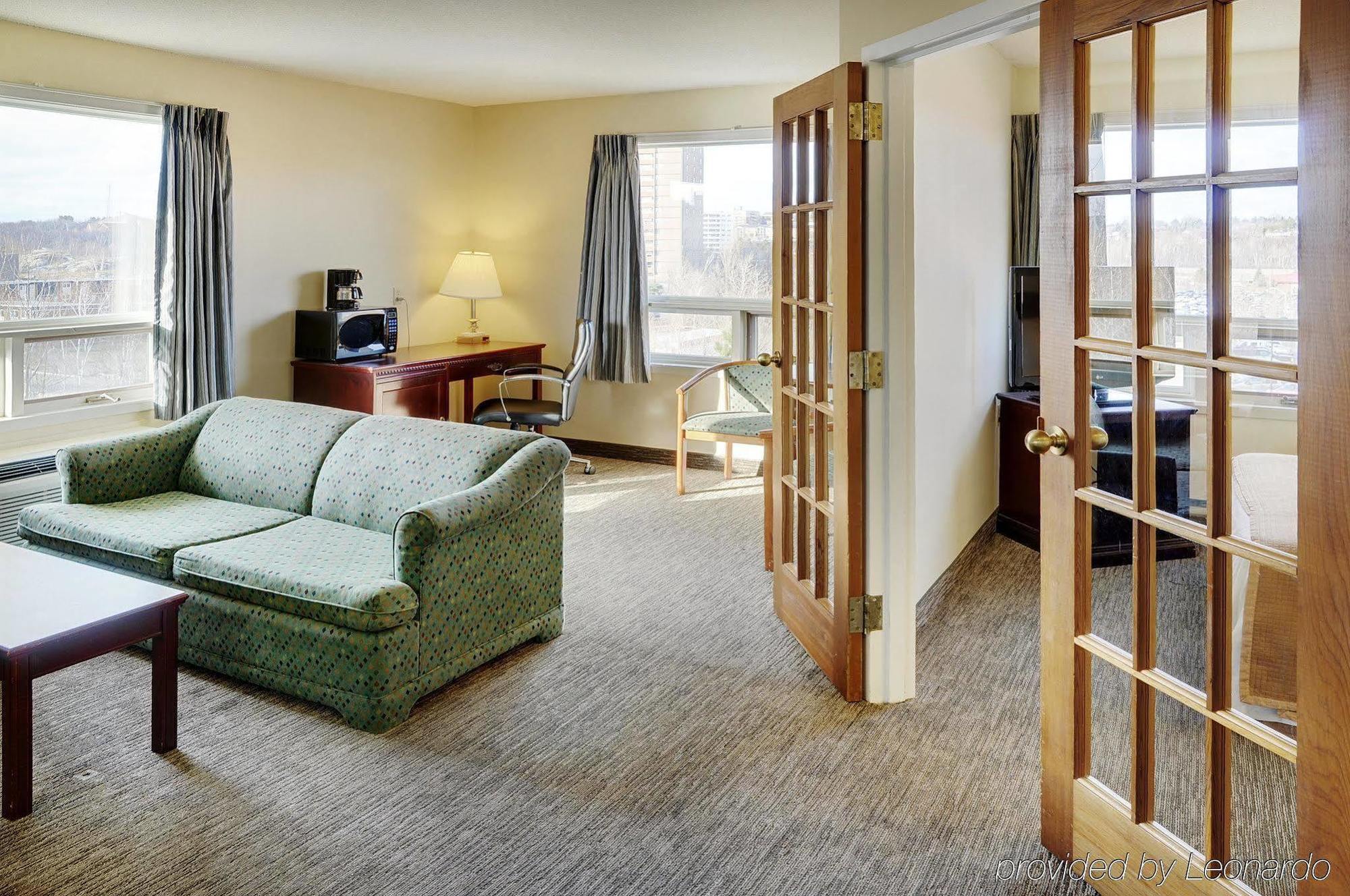 Travelodge Hotel By Wyndham Sudbury Exterior photo